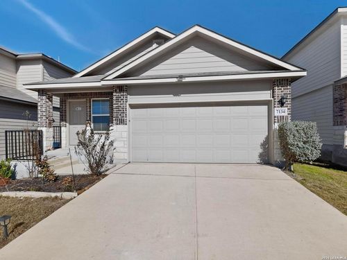 7134 Salado Creek Pkwy, San Antonio, TX, 78223-4773 | Card Image