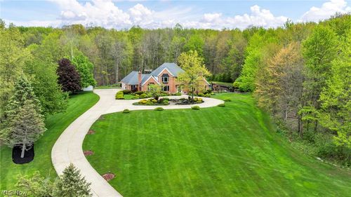885 Mckee Trl, Hinckley, OH, 44233-9408 | Card Image