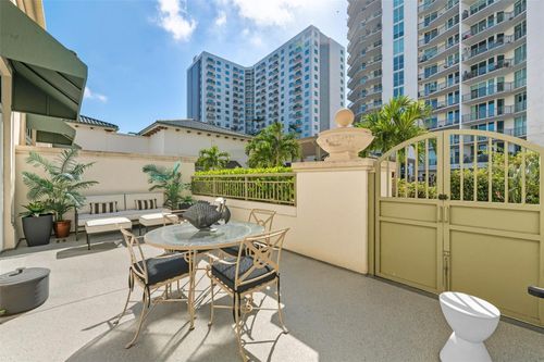 unit-414-450 Knights Run Ave, TAMPA, FL, 33602-5700 | Card Image