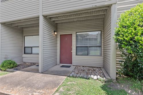 apt-i2-1900 Dartmouth St, College Station, TX, 77840-3926 | Card Image