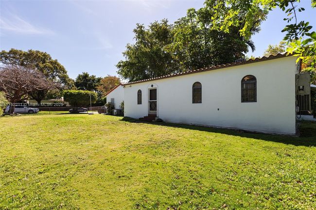 485 Ne 96 Th St, House other with 4 bedrooms, 3 bathrooms and null parking in Miami Shores FL | Image 8