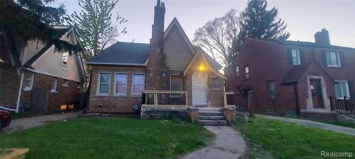 17147 Dresden St, Detroit, MI, 48205-3133 | Card Image