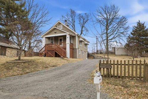 4515 Paseo Dr, Saint Joseph, MO, 64503-2124 | Card Image