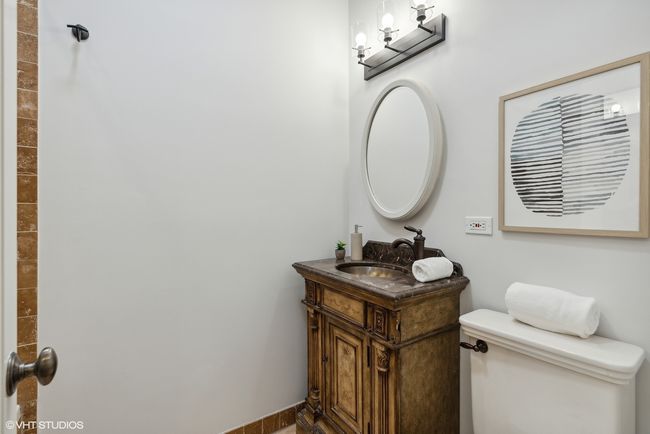 APT-3W - 660 W Roscoe St, Home with 2 bedrooms, 2 bathrooms and 1 parking in CHICAGO IL | Image 16