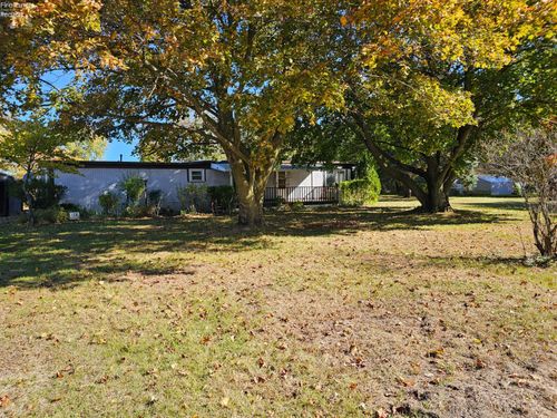 150 Redwood Dr, Bellevue, OH, 44811-1924 | Card Image