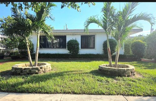 2-1970 Ne 168th St, North Miami Beach, FL, 33162-3164 | Card Image