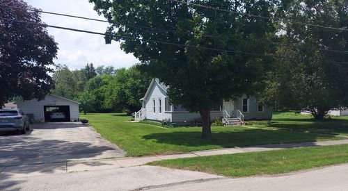 150 School St, Braidwood, IL, 60408-1614 | Card Image