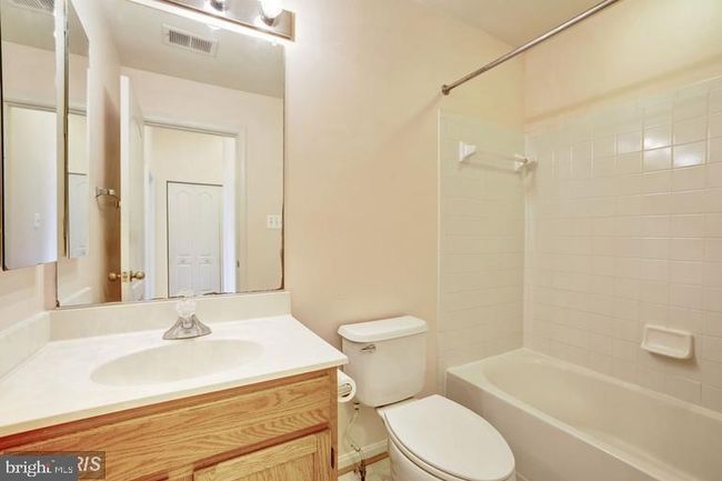 12920 Wood Crescent Cir, Townhouse with 3 bedrooms, 4 bathrooms and null parking in HERNDON VA | Image 13