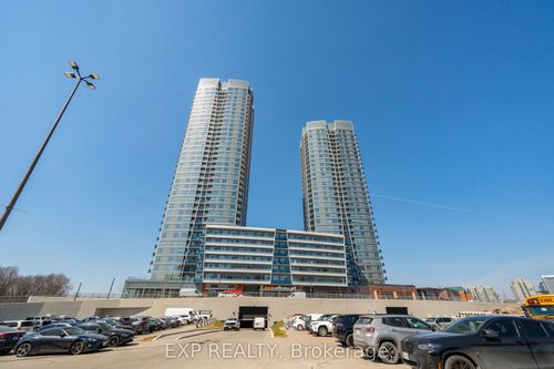 a2205-30 Upper Mall Way, Vaughan, ON, L4J0L7 | Card Image