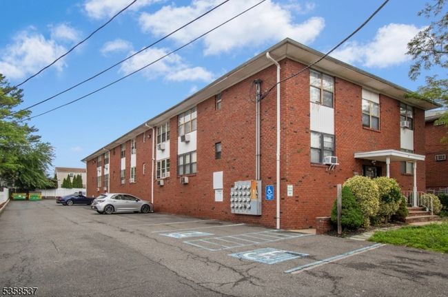 APT-5 - 35 E Price St, Townhouse with 1 bedrooms, 1 bathrooms and null parking in Linden NJ | Image 14