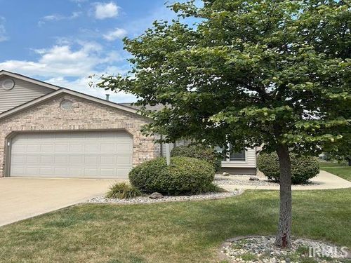 422 Kings Crossing, Huntington, IN, 46750 | Card Image