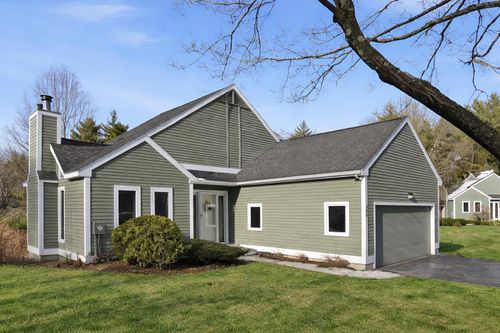 190-190 Chase Way, Manchester, NH, 03104-1773 | Card Image