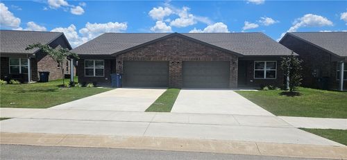 511 Nw 68th Ave, Bentonville, AR, 72713 | Card Image