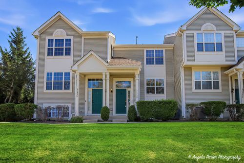 34338 N Barberry Road, Round Lake Beach, IL, 60073 | Card Image