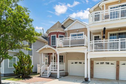 d-212 E Magnolia Ave, Wildwood, NJ, 08260-4977 | Card Image