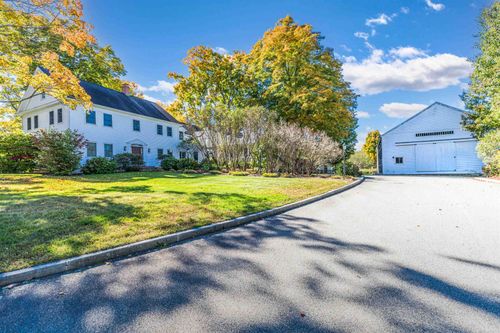 22 King St, Hampton Falls, NH, 03844-2414 | Card Image