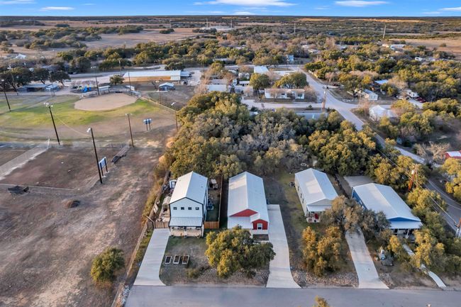904 Central Blvd, House other with 3 bedrooms, 2 bathrooms and null parking in Bertram TX | Image 29
