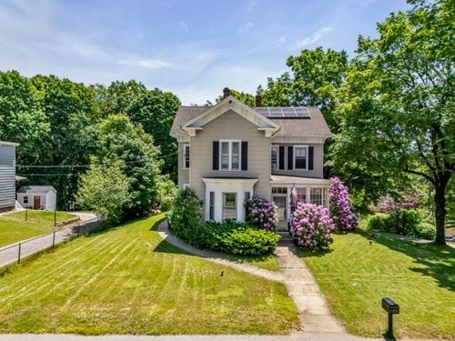 56 Cherry St, Spencer, MA, 01562-2209 | Card Image