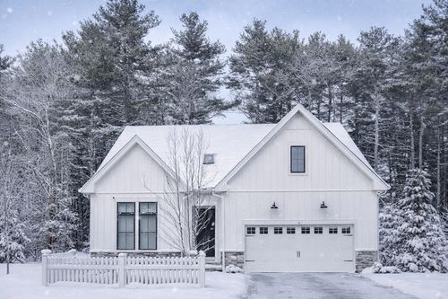 16-16 Barnes Blvd, Hudson, MA, 01749-2286 | Card Image