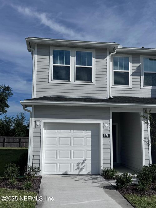 578 Holly Lakes Dr, Orange Park, FL, 32073-6801 | Card Image