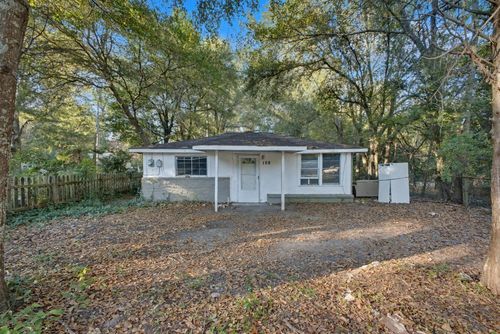 108 Wallace Green St, Aiken, SC, 29801-8959 | Card Image