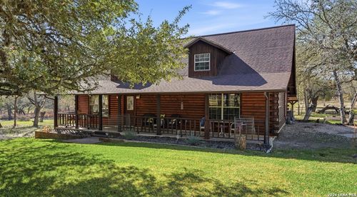 828 Shady Grove Ln, Adkins, TX, 78101-2707 | Card Image