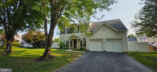 35 Oakmont Ter, East Windsor, NJ, 08520-2513 | Card Image