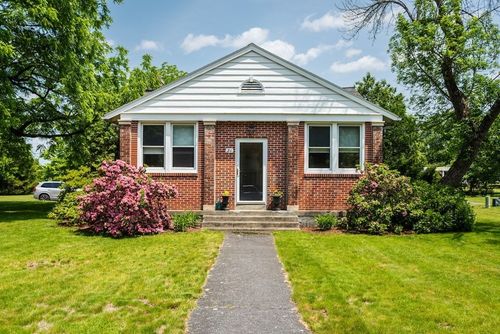 26 Auman Street, Devens, MA, 01434 | Card Image