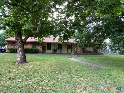 501 S 6th St, Lometa, TX, 76853-2142 | Card Image