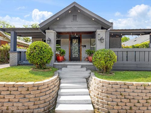 2506 Vaughn Blvd, Fort Worth, TX, 76105-3323 | Card Image