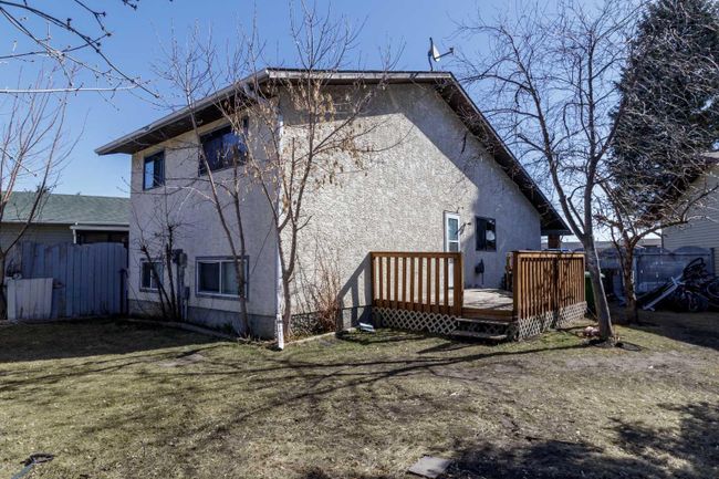 63 Heath Close, Home with 3 bedrooms, 2 bathrooms and 2 parking in Red Deer AB | Image 21