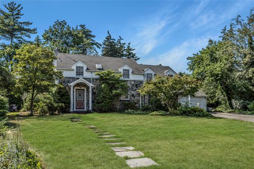 45 Orchard Meadow Rd, East Williston, NY, 11596-2503 | Card Image