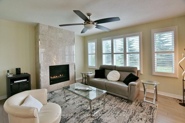 16 Starboard Cir, House other with 3 bedrooms, 3 bathrooms and 2 parking in Wasaga Beach ON | Image 9