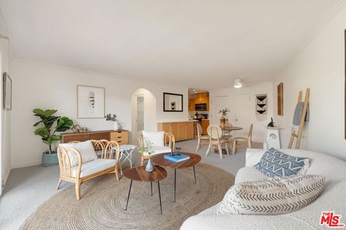 301b-2045 4th St, Santa Monica, CA, 90405-1151 | Card Image