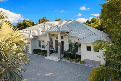 720 Orchid Dr, NAPLES, FL, 34102-5015 | Card Image
