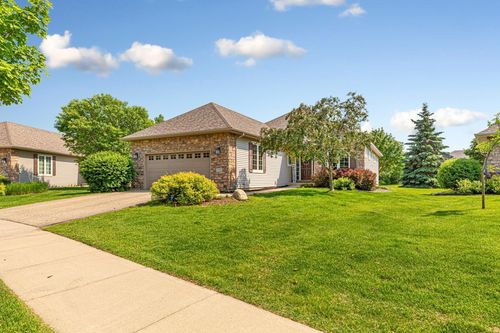 1710 Patriot Rd, Northfield, MN, 55057-1221 | Card Image
