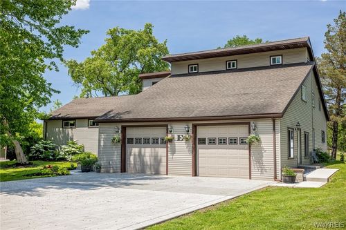 2651 Pratt Rd, Batavia, NY, 14020-9490 | Card Image