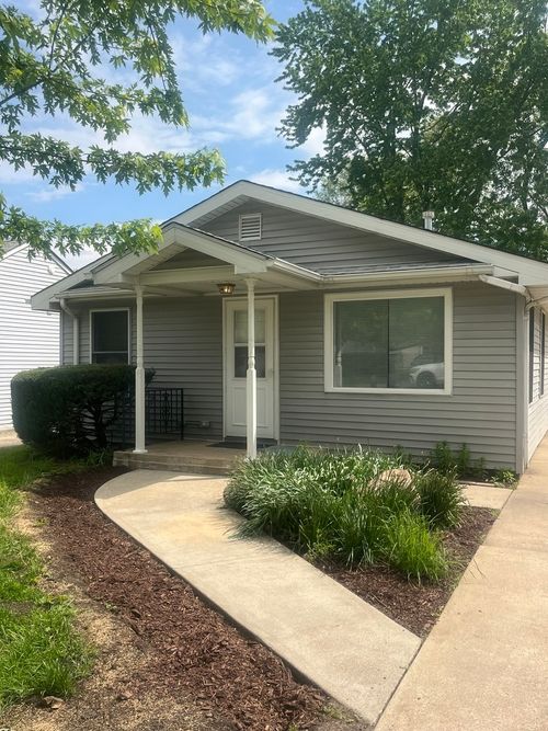 208 Independence Ave, Joliet, IL, 60433-1560 | Card Image