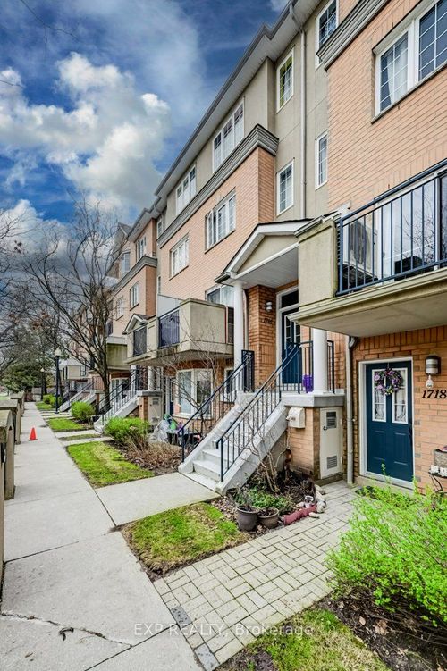 1716-28 Sommerset Way, North York, ON, M2N6W7 | Card Image