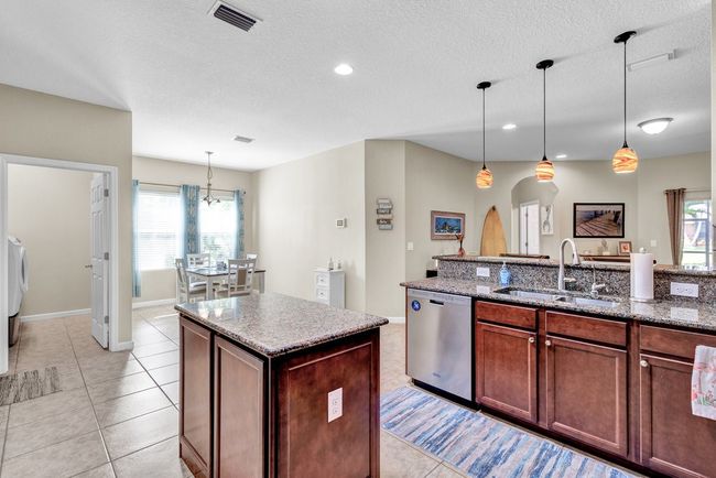 337 Sebastian Crossings Blvd, House other with 3 bedrooms, 2 bathrooms and null parking in SEBASTIAN FL | Image 12