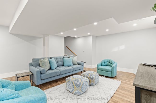 1382 Mcnab Rd, House other with 2 bedrooms, 2 bathrooms and 10 parking in Niagara on the Lake ON | Image 39