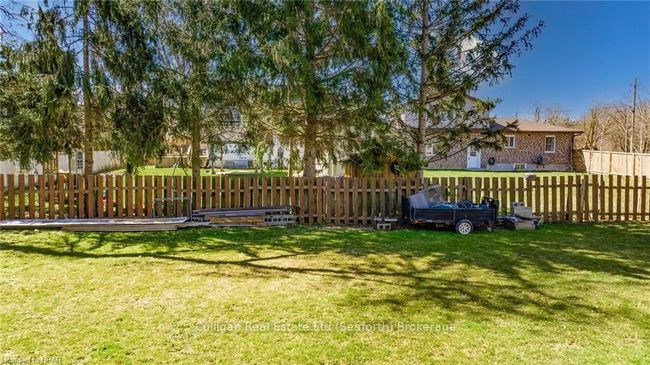 3987 Perth Rd 180, House other with 3 bedrooms, 2 bathrooms and 1 parking in Dublin ON | Image 9