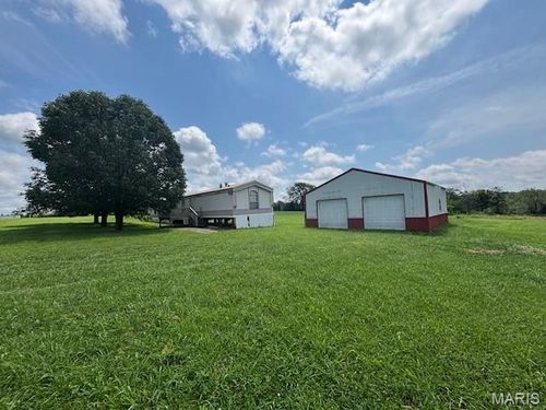 54043 Haden Pl, New London, MO, 63459-4422 | Card Image
