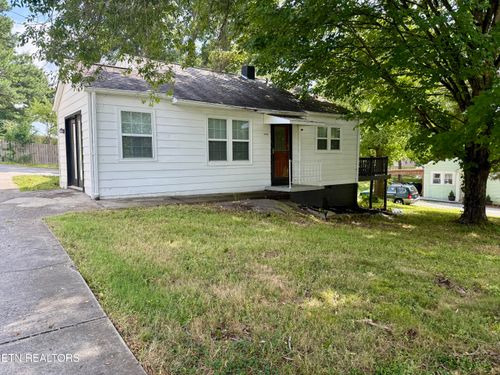 1606 Tuckaleechee Pike, Maryville, TN, 37803-6150 | Card Image