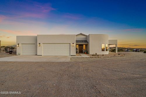 1963 Guamis Rd, Las Cruces, NM, 88012-9021 | Card Image