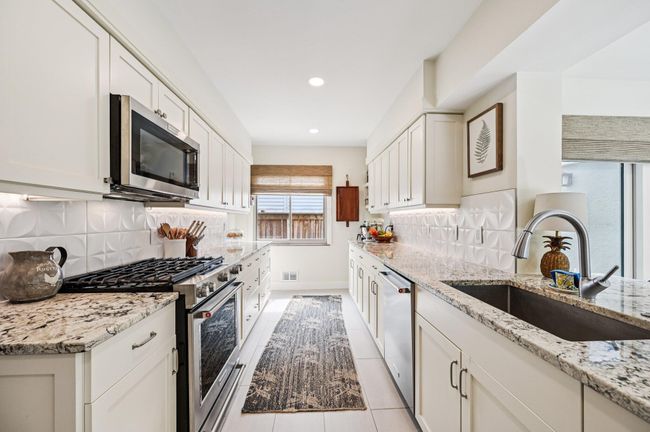 1537 Barrington Rd, House other with 4 bedrooms, 3 bathrooms and null parking in Upper Arlington OH | Image 12