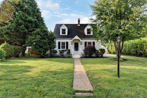 40 Langley Ave, Newport News, VA, 23601-2134 | Card Image