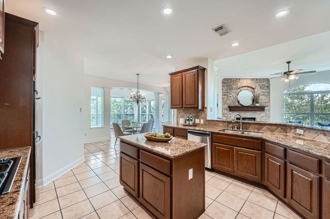9908 Brightling Ln, House other with 5 bedrooms, 4 bathrooms and 6 parking in Austin TX | Image 11