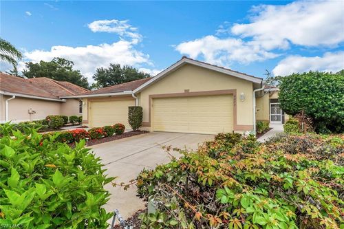 2277 Carnaby Ct, LEHIGH ACRES, FL, 33973-6035 | Card Image