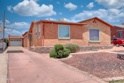 1629 Saint Johns Dr, El Paso, TX, 79903-2101 | Card Image